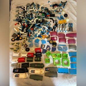 Huge lot of vintage Fisher-Price Construx toys